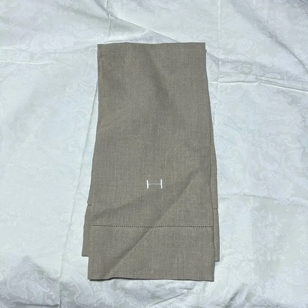 Banana Republic vintage tan linen “H” monogrammed in white tea towel decorative